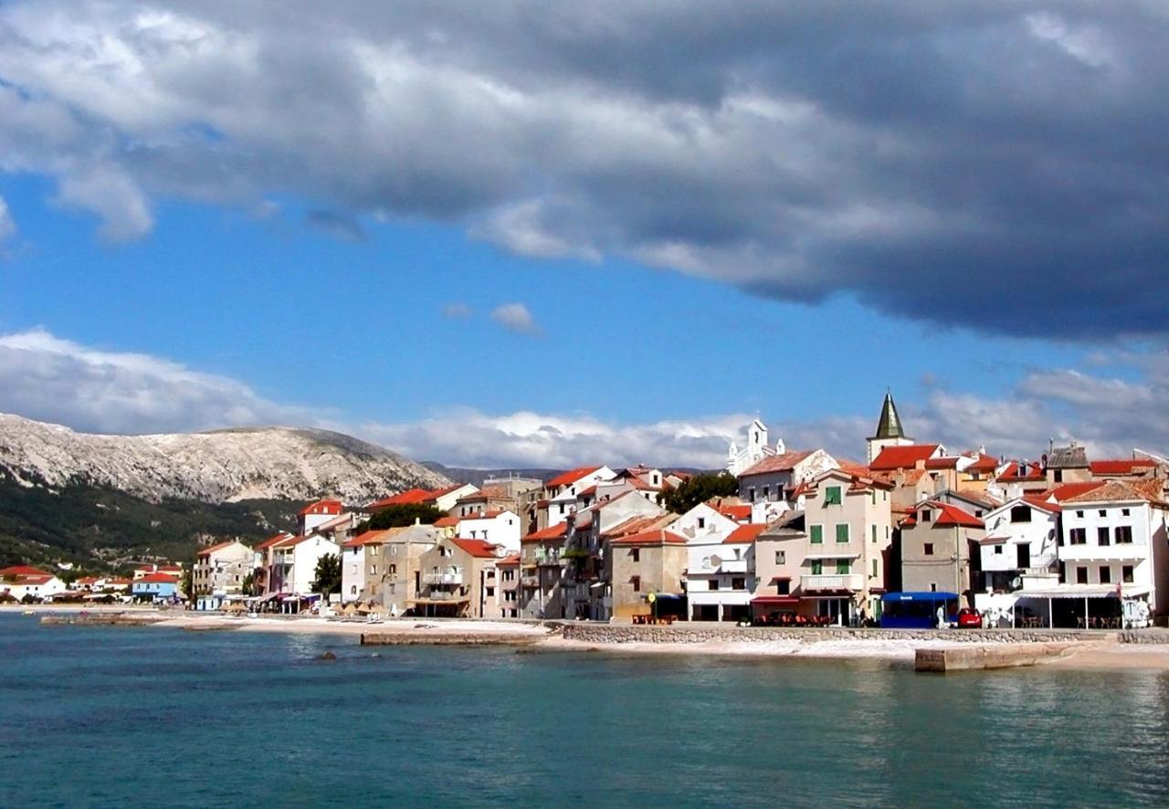 Blue Sky Baska Apartment Exterior photo